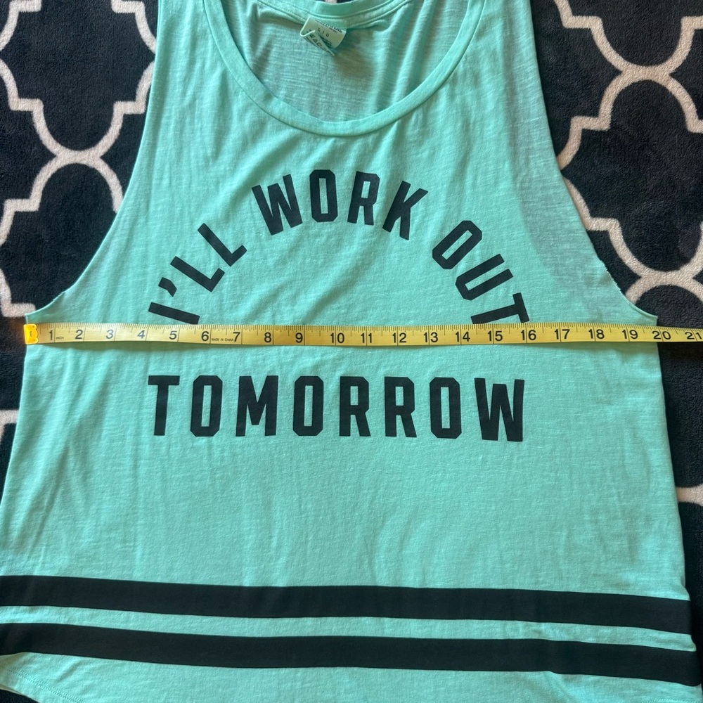 Pink tank - Picture 3 of 4